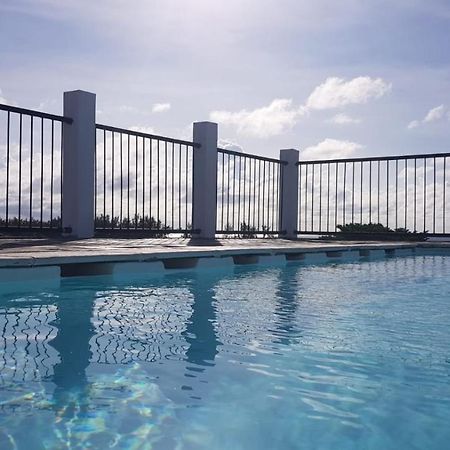 Modernes Apartment & Pool Mit Mega Aussicht Flic en Flac Bagian luar foto