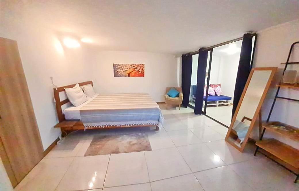 Modernes Apartment & Pool Mit Mega Aussicht Flic en Flac Bagian luar foto